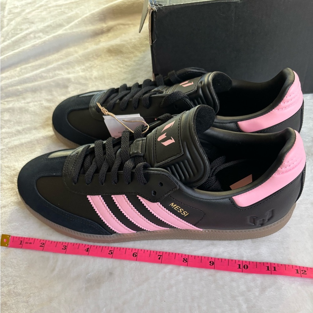 Adidas Samba Messi Women’s Size US 9.5 Black/Pink NWB - Picture 12 of 12
